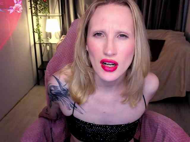 LexieSun webcam