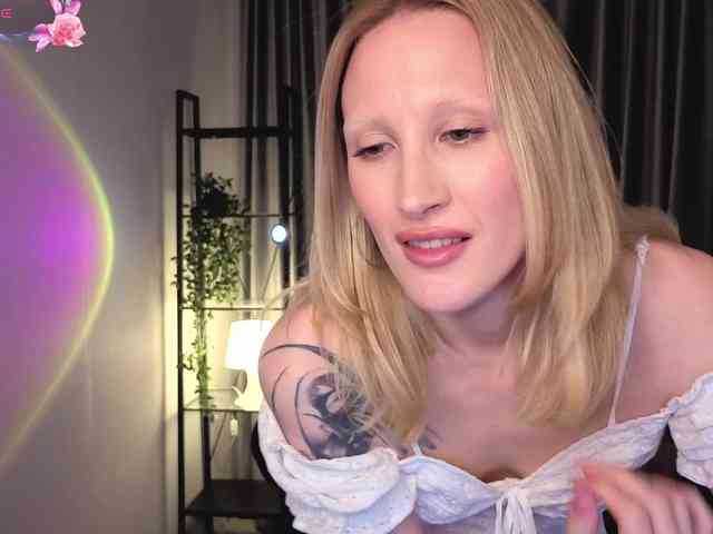 LexieSun webcam