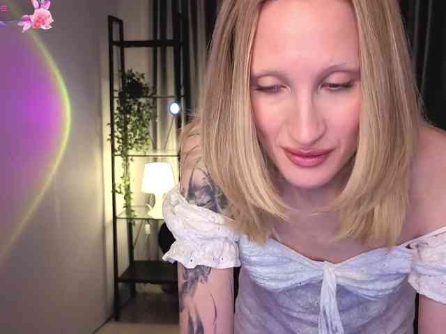 LexieSun webcam