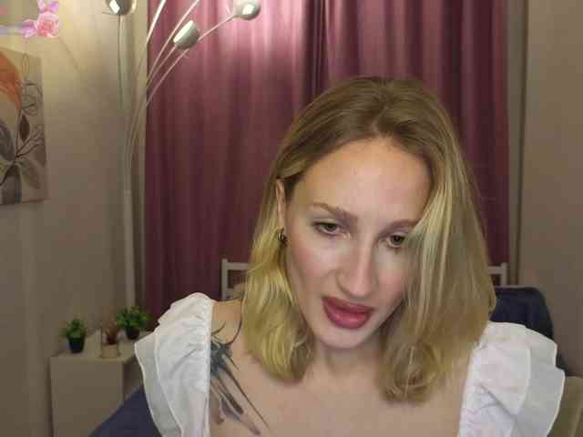 LexieSun webcam