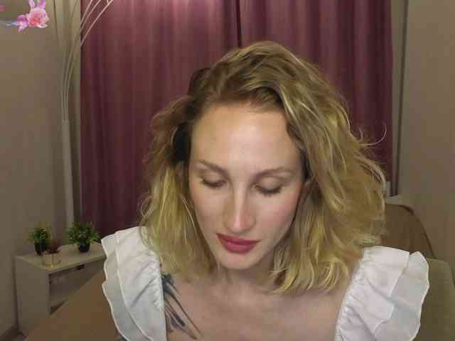LexieSun webcam