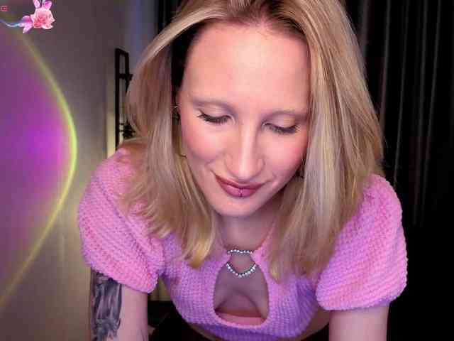 LexieSun webcam