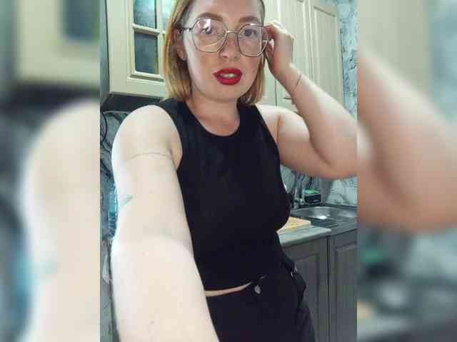 online cam Byrenka-25