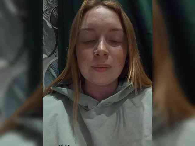 LIZUNCHIK-25 webcam