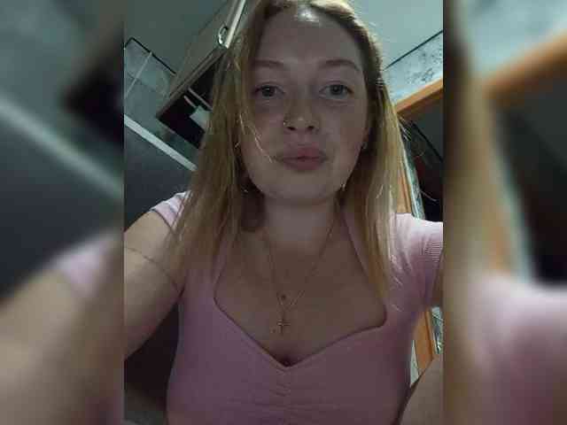 Byrenka-25 Live Webcam on BongaCams