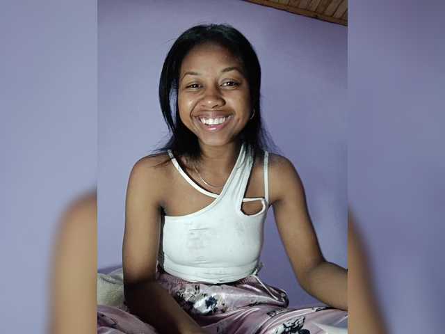 Ashley169, une amatrice française avec qui discuter et avoir du sexe