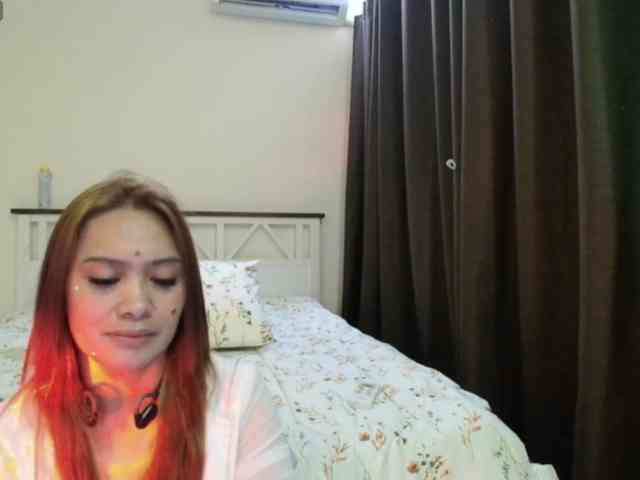 Ailyn2001 Live Webcam on BongaCams