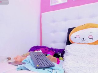 Willow-Wright Porn Show