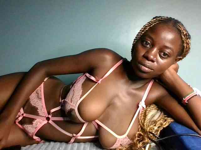 Megasexy18 webcam