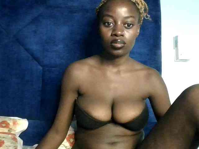 Megasexy18 webcam