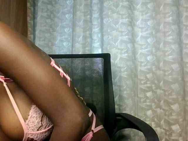 Megasexy18 webcam