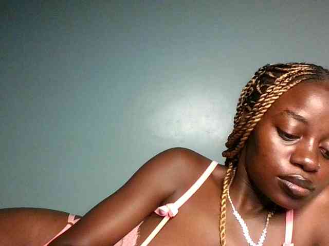 Megasexy18 webcam