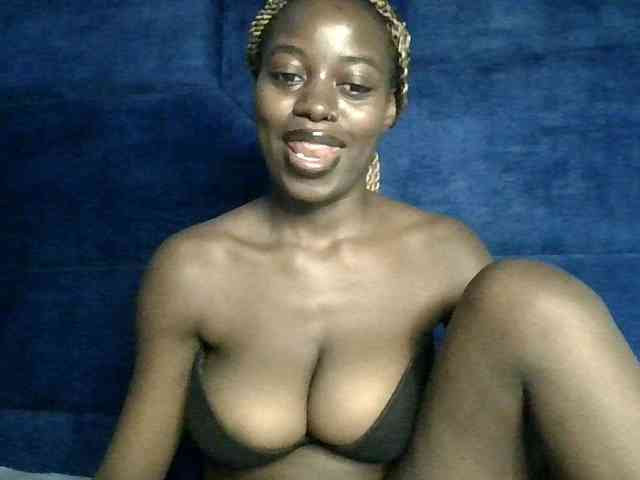 Megasexy18 webcam
