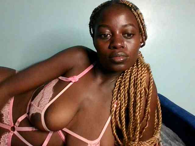 Megasexy18 webcam