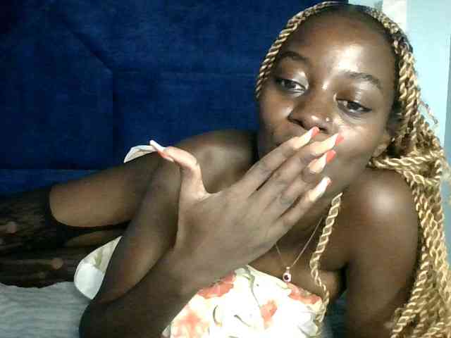 Megasexy18 webcam