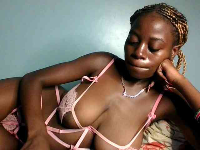 Megasexy18 webcam