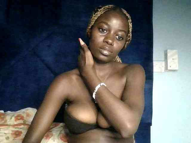Megasexy18 webcam