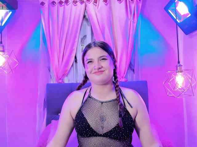 free webcam chat Sarah-devil