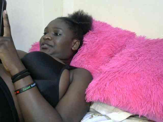Ebonylilly254 webcam