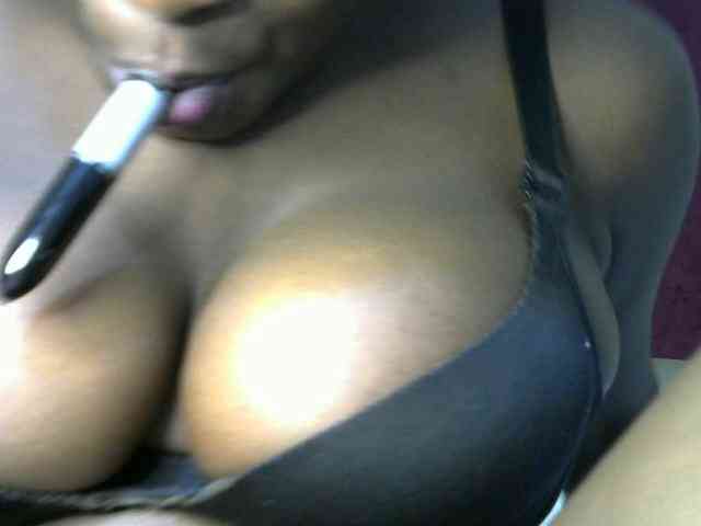 Ebonylilly254 webcam