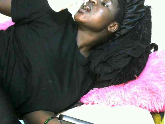Ebonylilly254 webcam