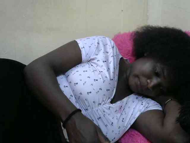 Ebonylilly254 webcam
