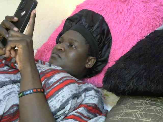 Ebonylilly254 webcam