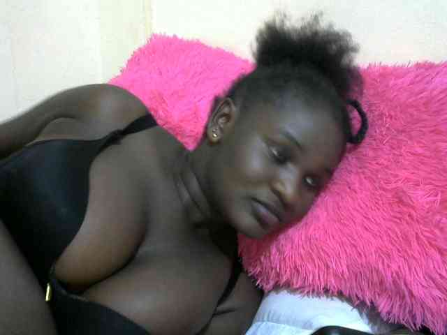 Ebonylilly254 webcam