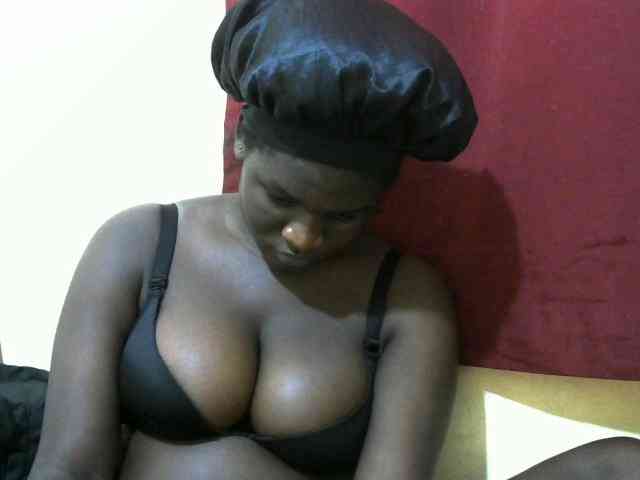 Ebonylilly254 webcam