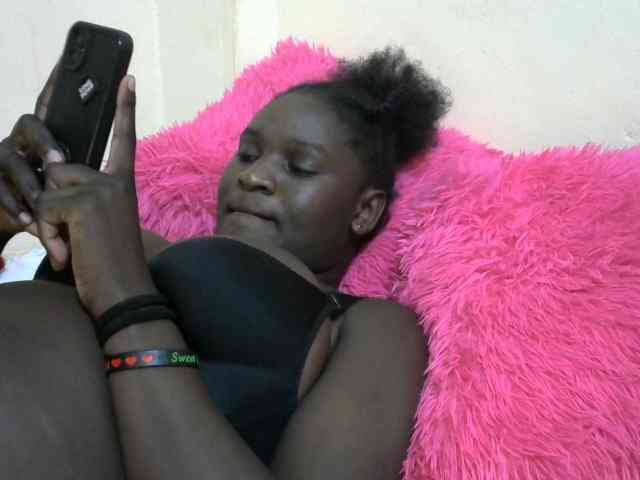 Ebonylilly254 webcam