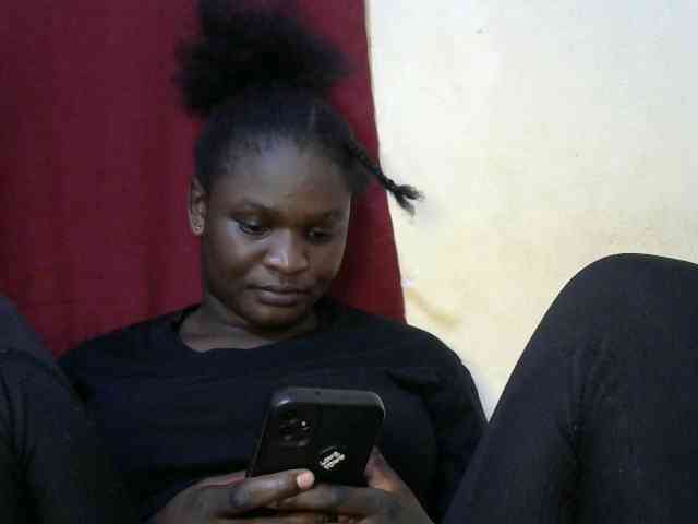 Ebonylilly254 webcam