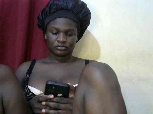 Ebonylilly254 webcam