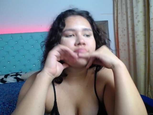  Camila-curvy18 chat room