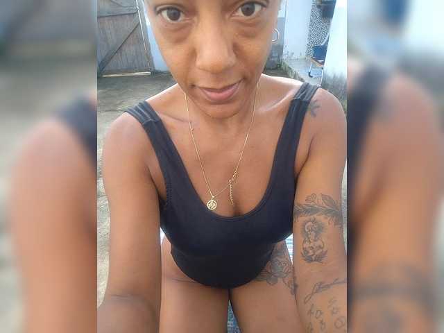 CinnamonGirlBR webcam bongacams model stream image