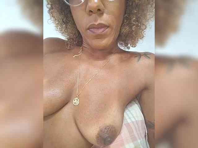 CinnamonGirlBR webcam
