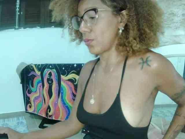 CinnamonGirlBR webcam