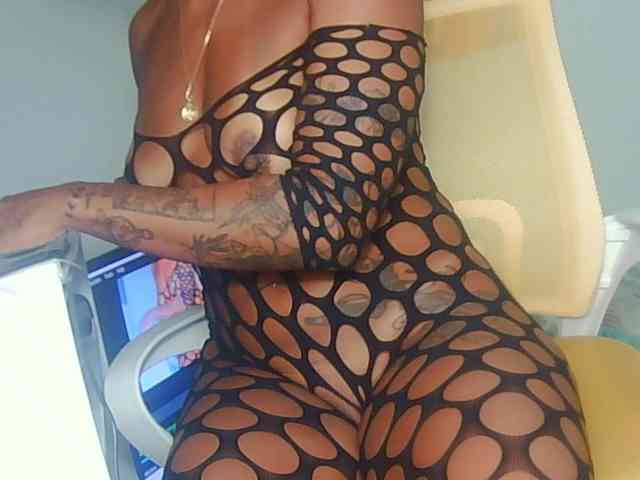 CinnamonGirlBR webcam