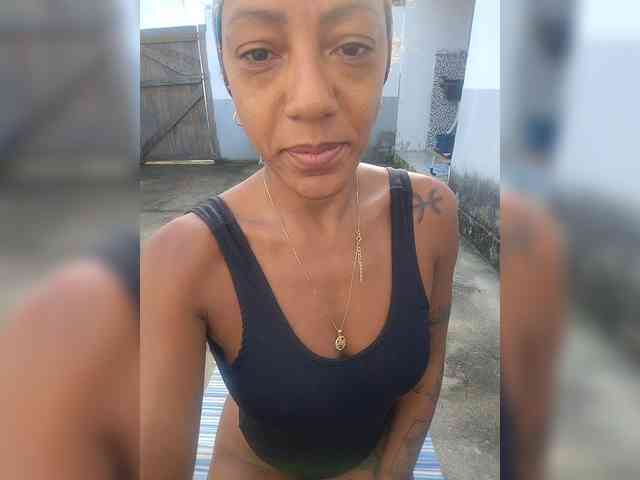 CinnamonGirlBR webcam