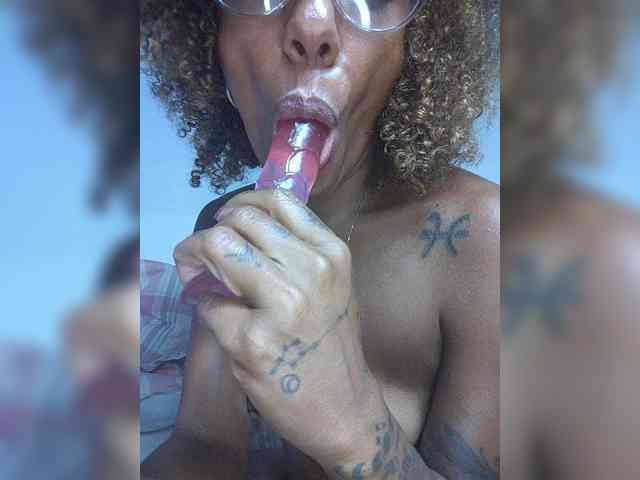 CinnamonGirlBR webcam