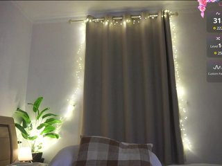 Morena-Dolcce Porn Show