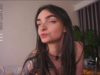 Morena-Dolcce Porn Show