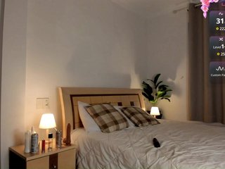 Morena-Dolcce Porn Show