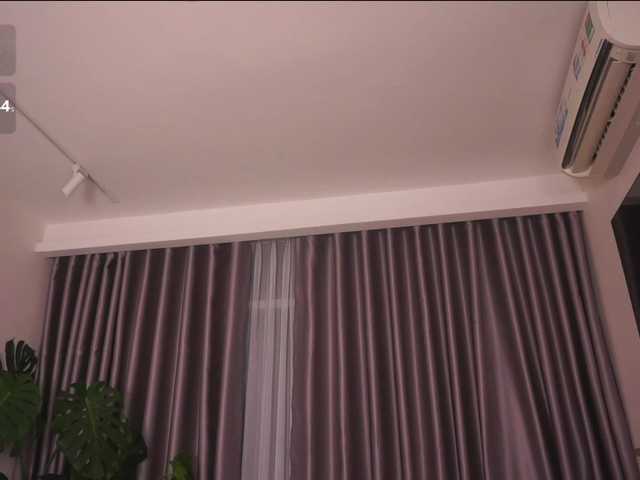 Morena-Dolcce's BongaCams show and profile