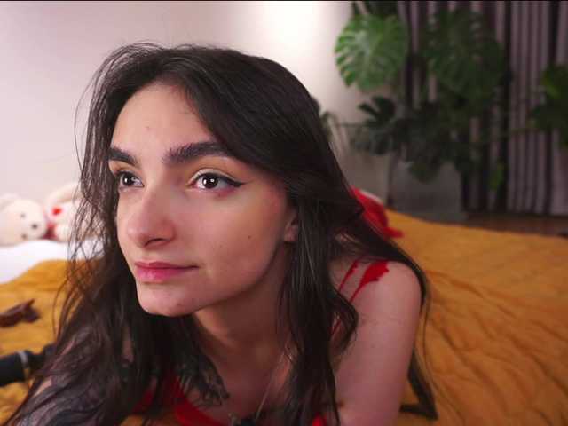 Morena-Dolcce's BongaCams show and profile