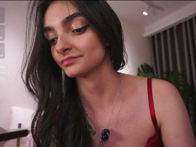 Morena-Dolcce's BongaCams show and profile