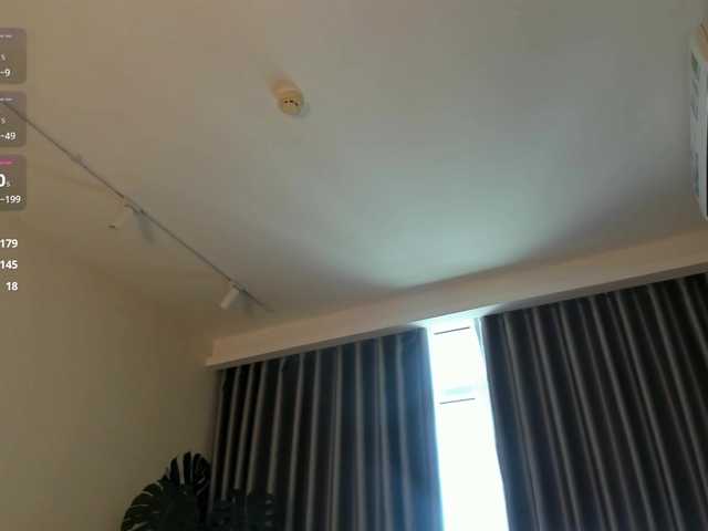 Morena-Dolcce's BongaCams show and profile