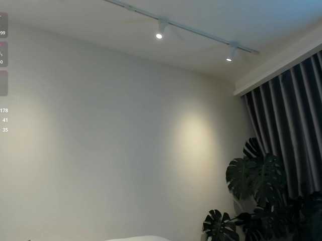 Morena-Dolcce's BongaCams show and profile