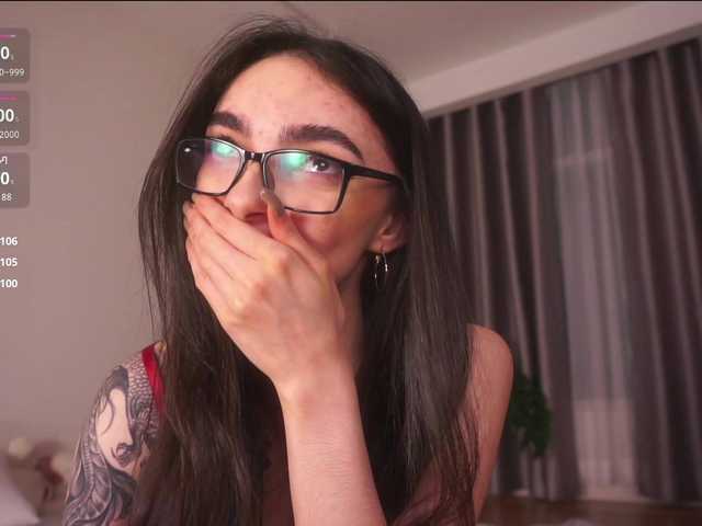 Morena-Dolcce's BongaCams show and profile