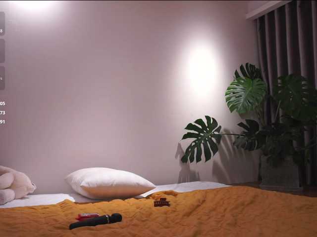 Morena-Dolcce's BongaCams show and profile