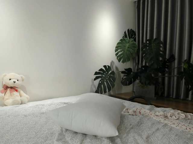 Morena-Dolcce's BongaCams show and profile